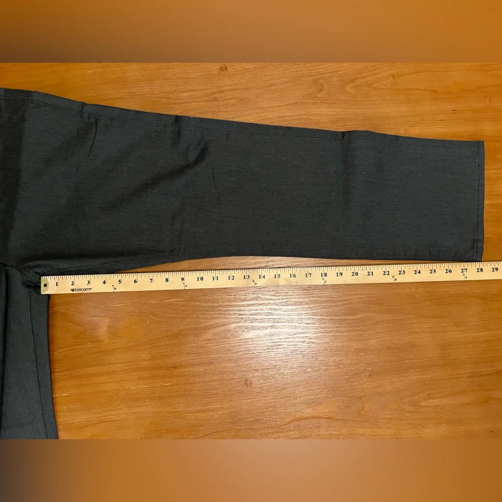 Banana Republic Men’s Charcoal Heather “Travel Pants” Chino | 35x30 | Slim Fit - Picture 5 of 9